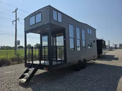 Used 2024 Forest River Cherokee Timberwolf 16ML for sale in Bartlesville
