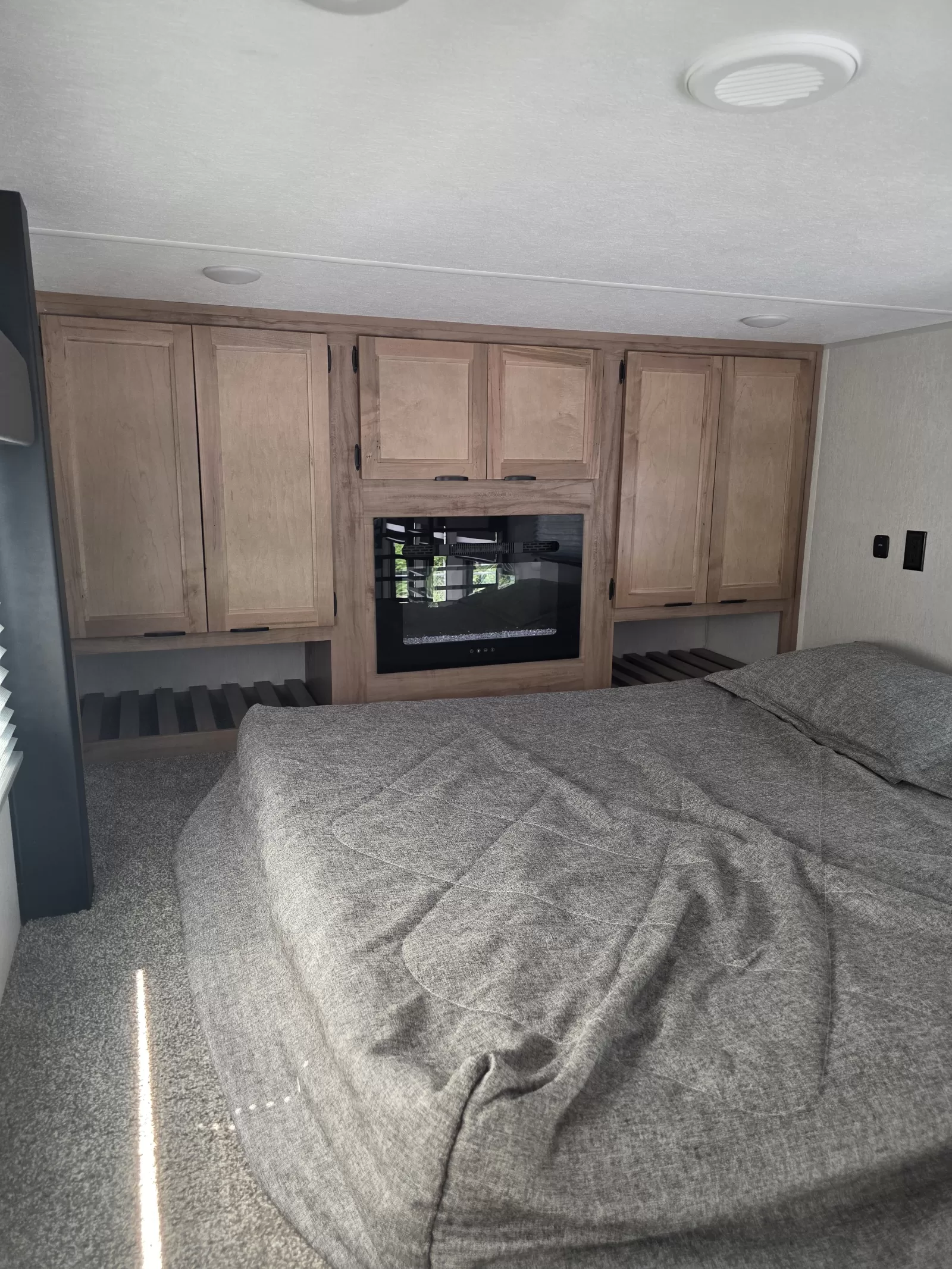 2024 Forest River Cherokee Timberwolf 16ML travel trailer amenities available at Bell Camper Sales in Bartlesville, Oklahoma