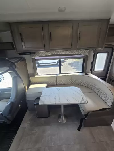 Used 2021 Coachmen Freelander 26DS — photo 9