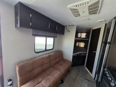 Used 2018 KZ Sportsmen 260BH — photo 17