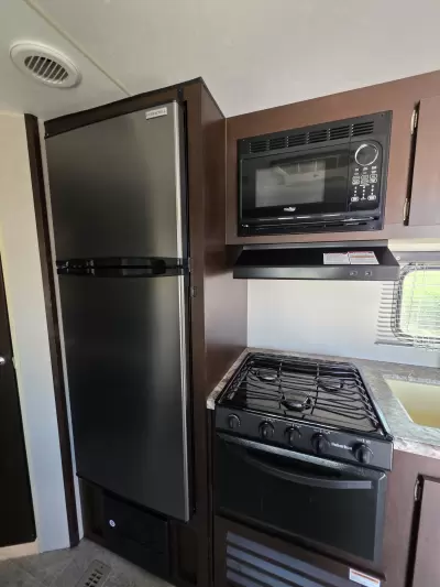 Used 2018 KZ Sportsmen 260BH — photo 20