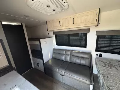 Used 2025 Forest River RV Palomino Puma 16BHC — photo 16