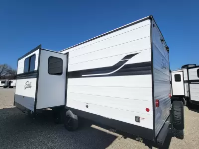 Used 2025 Coachmen RV Shasta Oasis 526RBS — photo 7