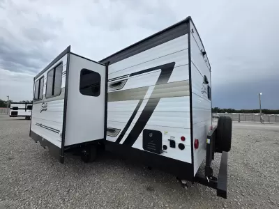 New 2027 Shasta Oasis 30RKS — photo 7