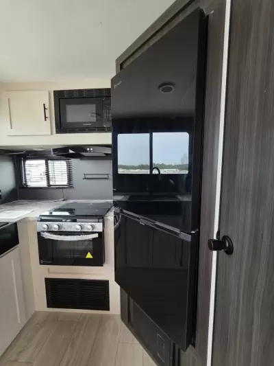 New 2027 Shasta Oasis 30RKS — photo 25