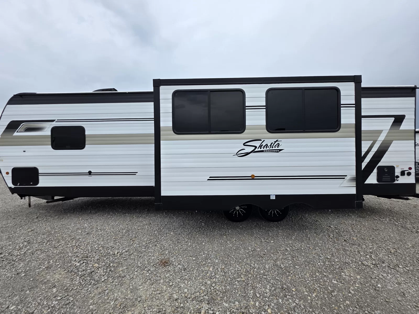 2027 Shasta Oasis 30RKS travel trailer living area available at Bell Camper Sales in Bartlesville, Oklahoma