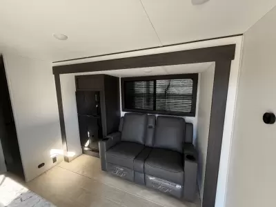 New 2027 Shasta Oasis 526RBS — photo 12