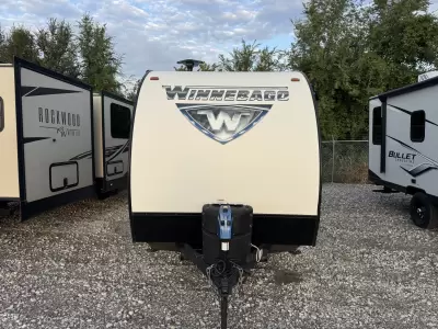 Used 2017 Winnebago Minnie Drop 170K — photo 2
