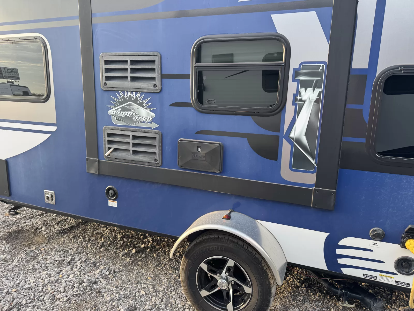 2017 Winnebago Minnie Drop 170K travel trailer side profile available at Bell Camper Sales in Bartlesville, Oklahoma