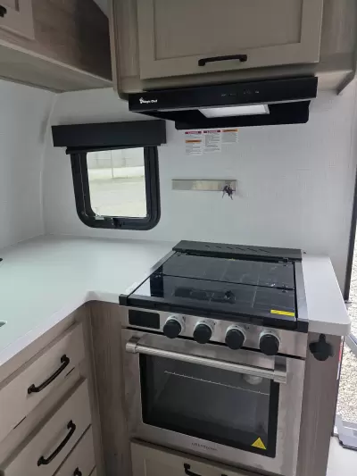 Used 2025 ROCKWOOD Geo Pro 20FK — photo 16