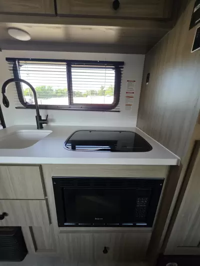 New 2027 ROCKWOOD Geo Pro 17BLE — photo 28