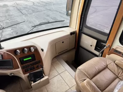 Used 2008 Dutch Star Spartan m-4320 425 hp — photo 10