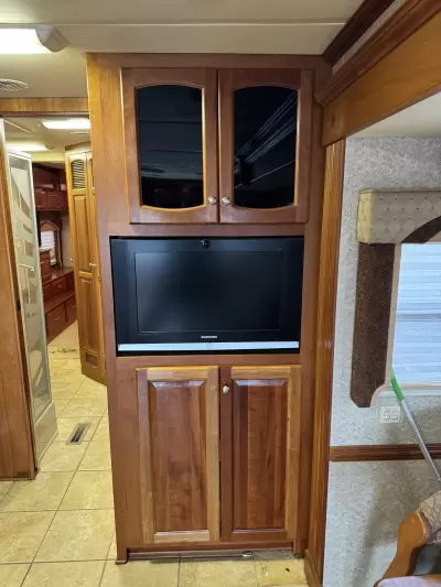 Used 2008 Dutch Star Spartan m-4320 425 hp — photo 17