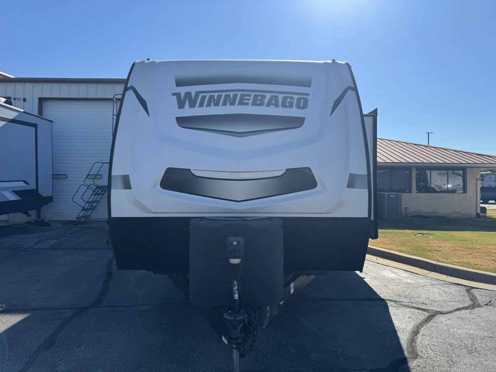 2022 Winnebago Minnie 2327TB travel trailer full view at Bell Camper Sales in Bartlesville, Oklahoma
