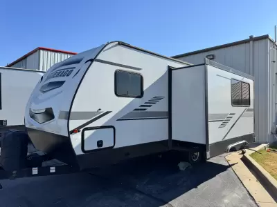 Used 2022 Winnebago Micro Minnie 2327TB — photo 2
