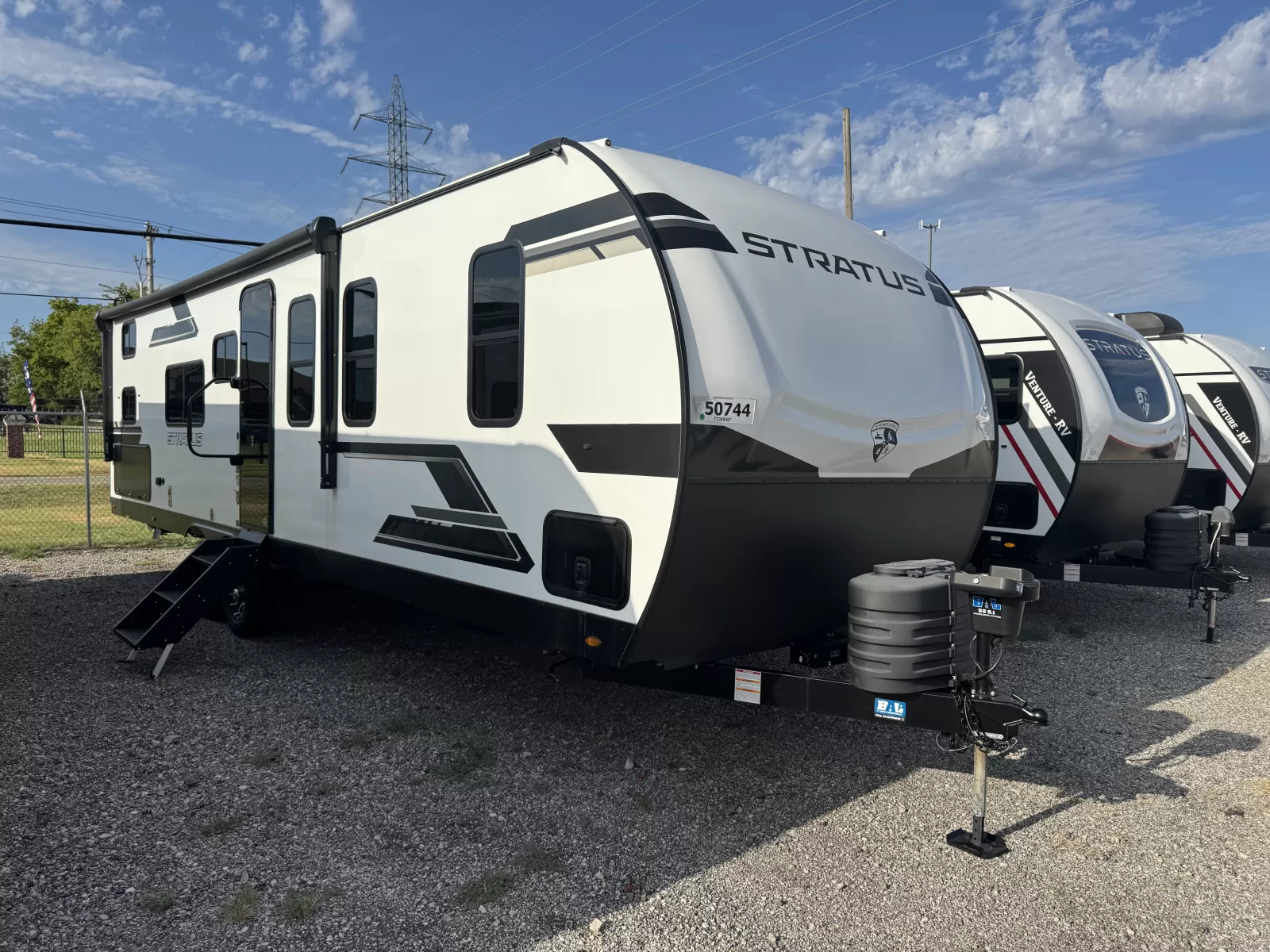 New 2026 Venture RV Stratus SR302VBH