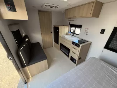 Used 2024 Forest River RV Wildwood 164rb — photo 8