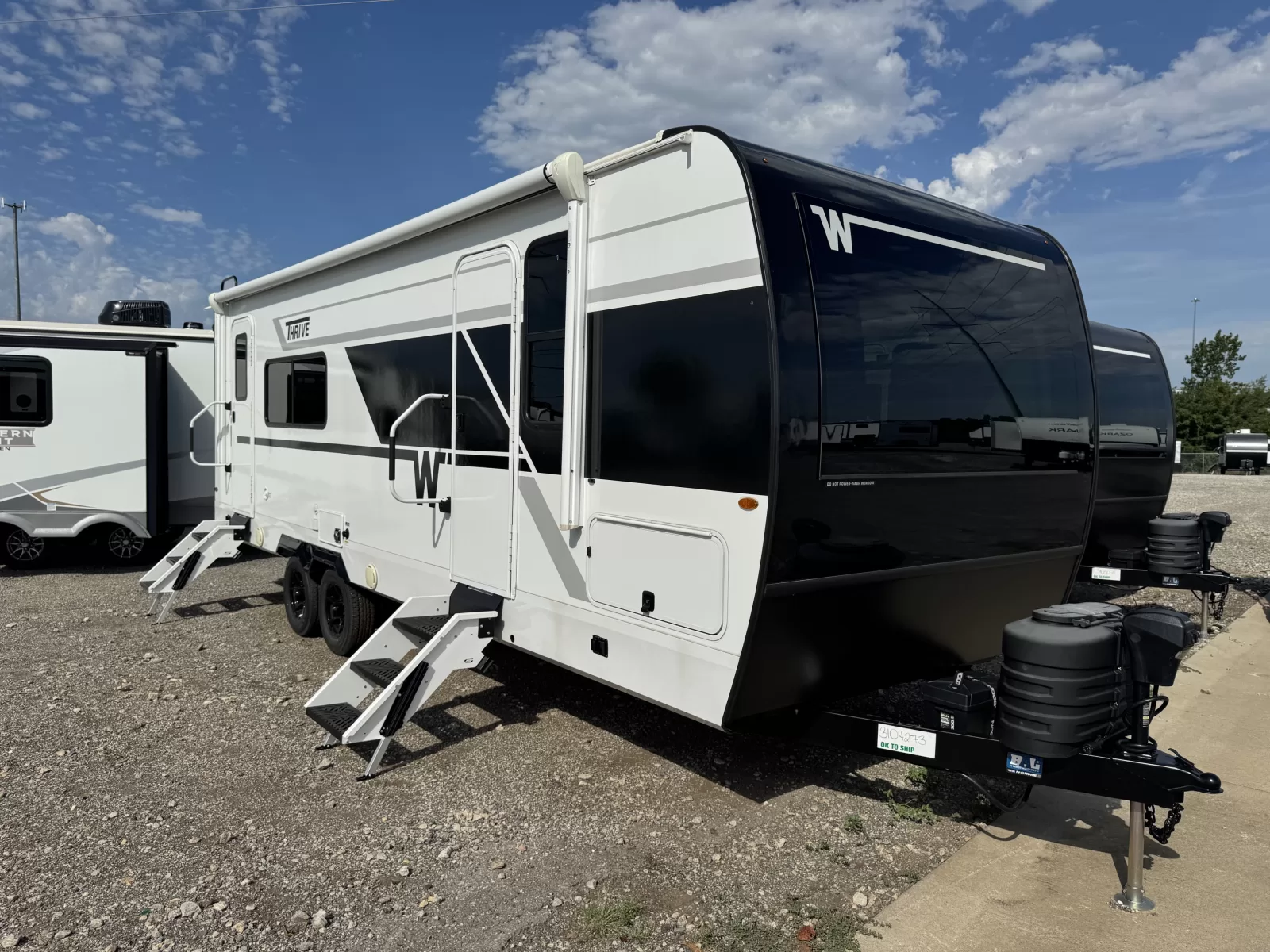 New 2026 Winnebago Thrive 24RKS
