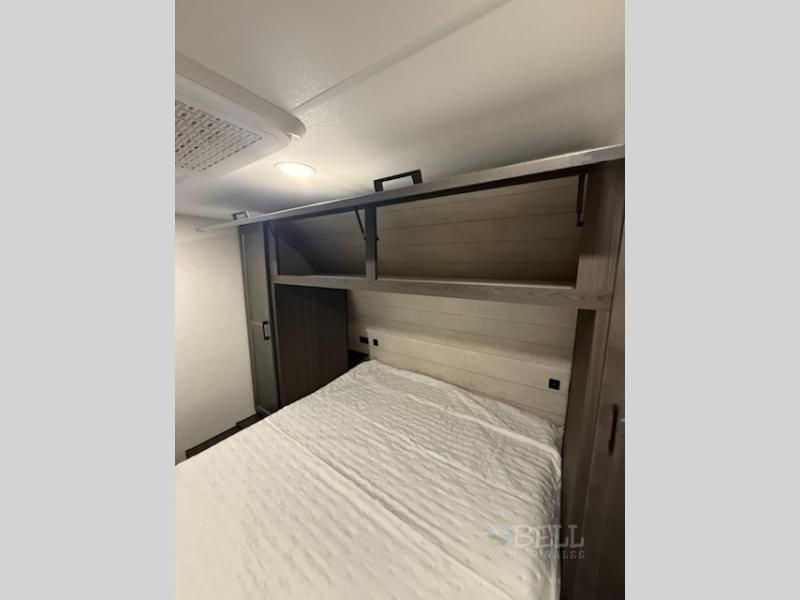 New 2026 Venture RV Stratus 261VRB