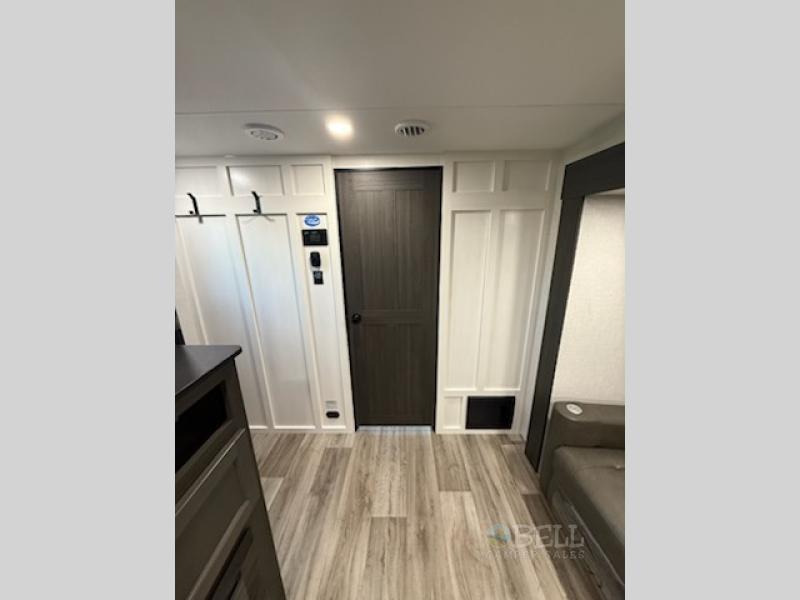 New 2026 Venture RV Stratus SR261VRB