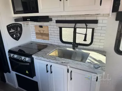New 2026 Venture RV Stratus SR200VRB — photo 10