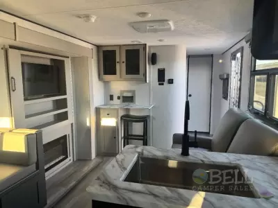New 2025 Coachmen RV Apex Ultra-Lite 264RKS — photo 10