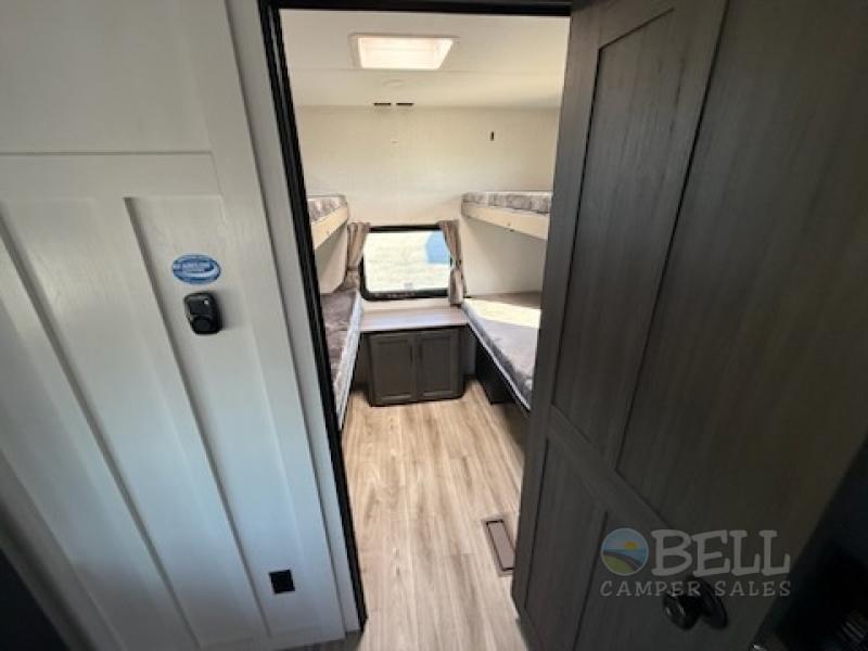 New 2026 Venture RV SportTrek Touring Edition STT343VIB