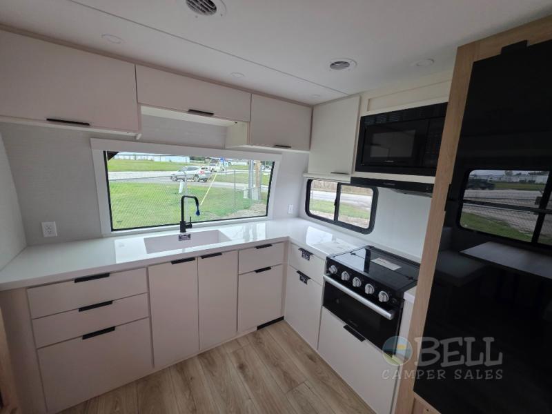 New 2026 Winnebago Thrive 26FKD