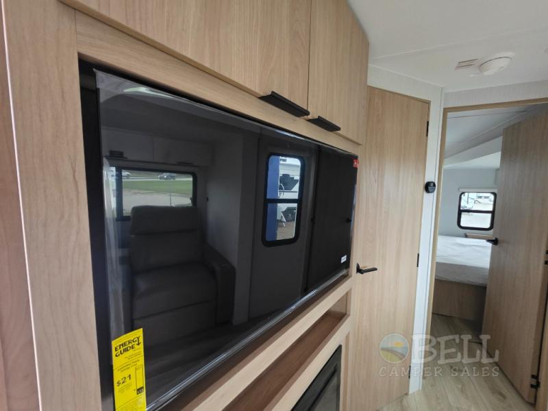 New 2026 Winnebago Thrive 26FKD