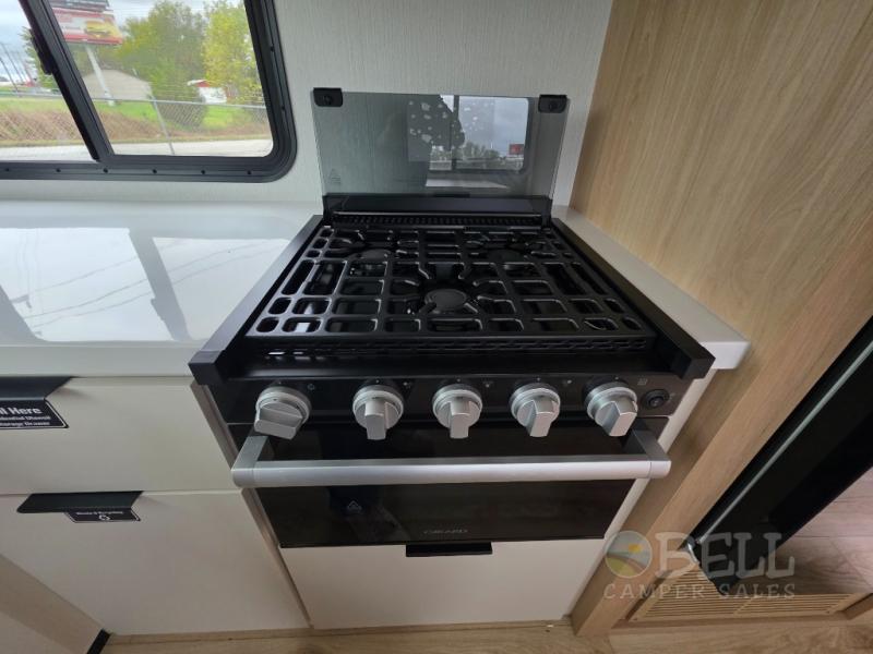 New 2026 Winnebago Thrive 26FKD