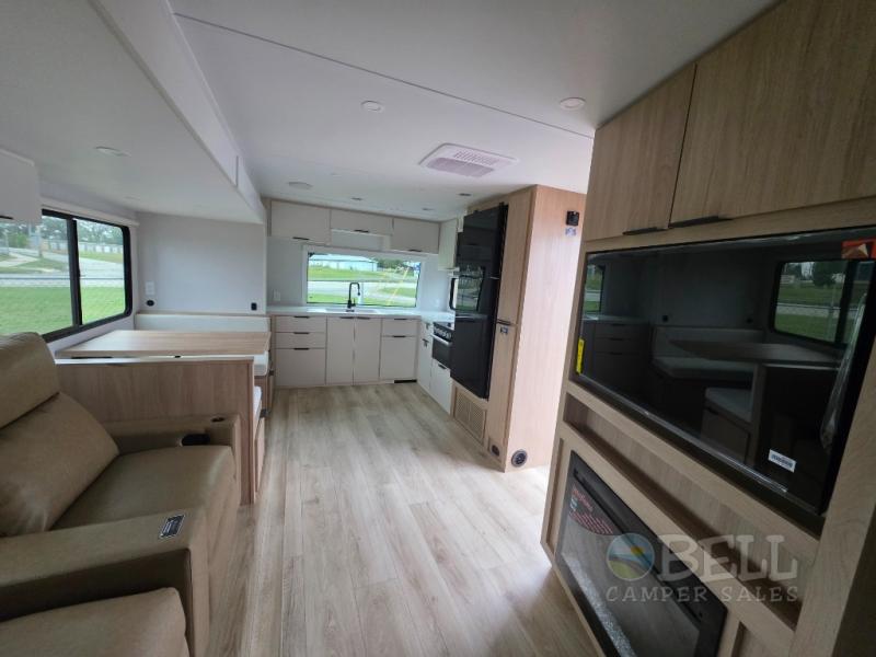 New 2026 Winnebago Thrive 26FKD