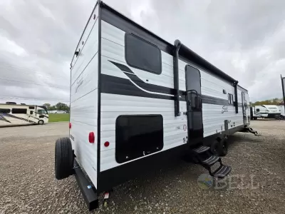 New 2026 Shasta RVs i-5 Edition 533BH — photo 10