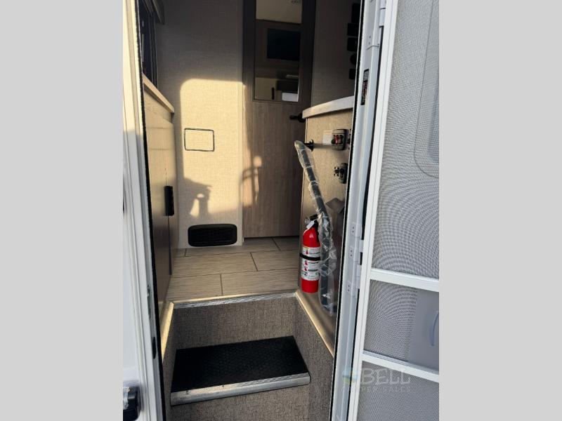 New 2026 Lance Lance Truck Campers 1191