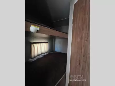 Used 2018 Dutchmen RV Aspen Trail 25BH — photo 25
