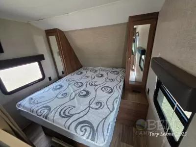 Used 2018 Dutchmen RV Aspen Trail 25BH — photo 19