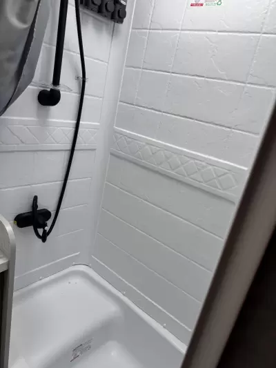 Used 2025 Lance 975 — photo 16