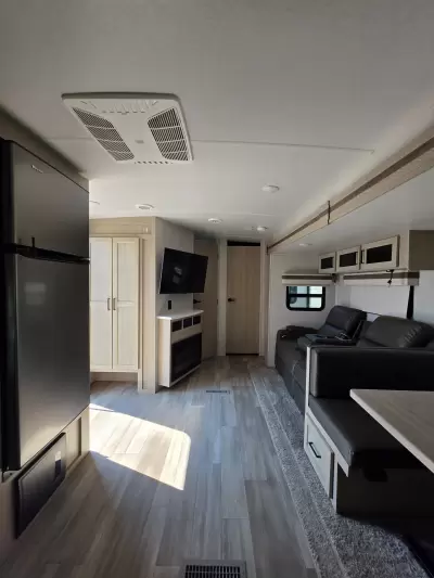 Used 2022 ROCKWOOD Ultra Lite 2608BS — photo 20