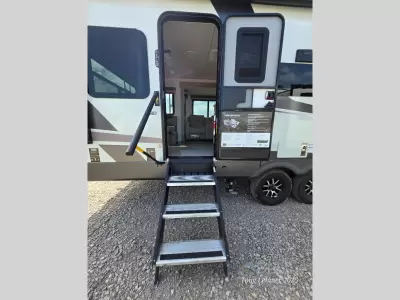 New 2026 Forest River RV Rockwood Ultra Lite 2618RD — photo 12