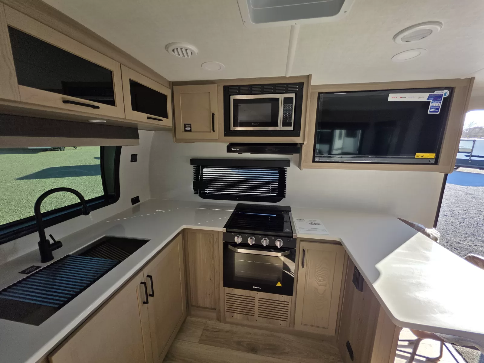 2027 Rockwood Mini Lite 2523MBR travel trailer amenities view available at Bell Camper Sales in Bartlesville, Oklahoma