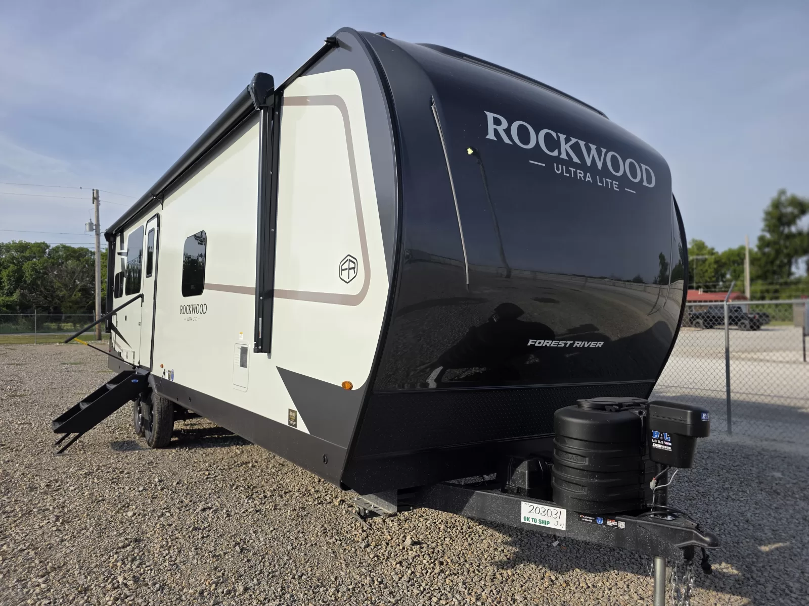 2027 Forest River Rockwood Ultra Lite 2711RK travel trailer side profile available at Bell Camper Sales in Bartlesville, Oklahoma