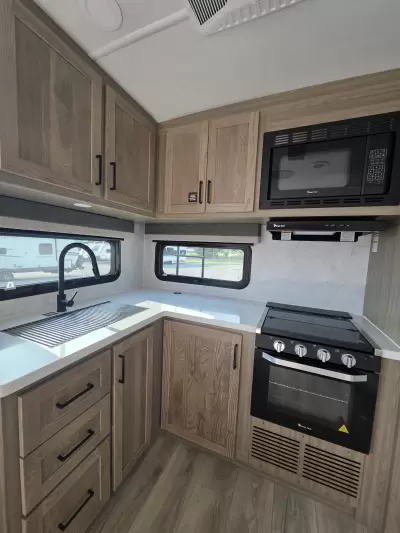 New 2027 Forest River RV Rockwood Ultra Lite 2711RK — photo 18