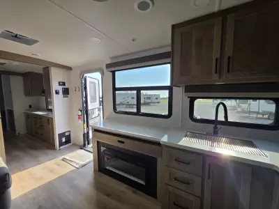 New 2027 Forest River RV Rockwood Ultra Lite 2711RK — photo 19