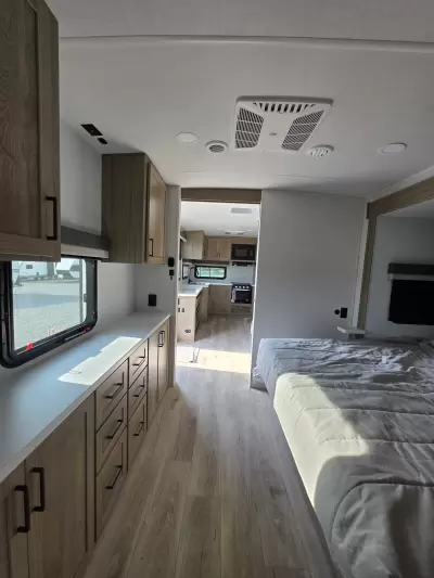 New 2027 Forest River RV Rockwood Ultra Lite 2711RK — photo 25