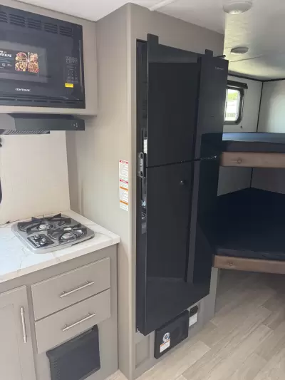 New 2027 Keystone RV Hideout Mini 199BHS — photo 11
