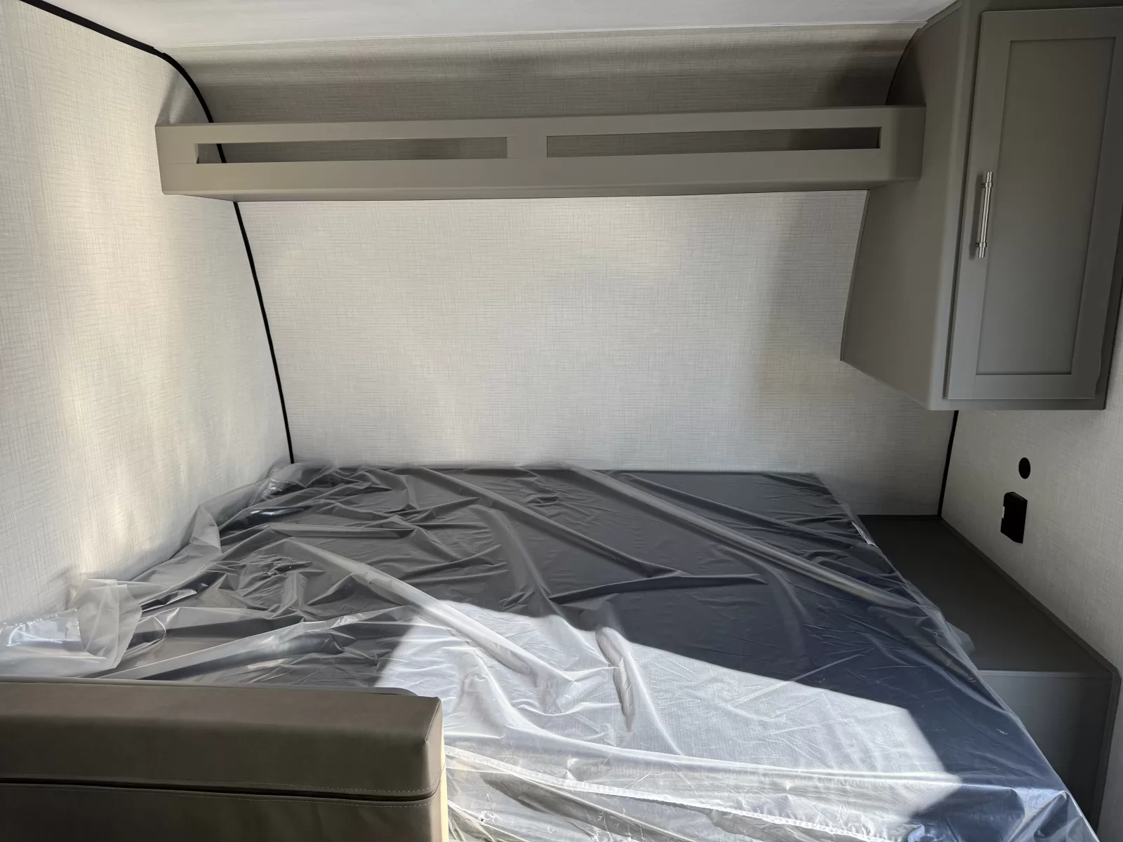 2027 Keystone Hideout 161BH travel trailer kitchen and dining area at Bell Camper Sales in Bartlesville, Oklahoma