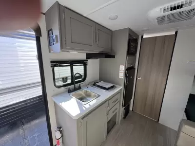 New 2027 Keystone Hideout 161BH — photo 12