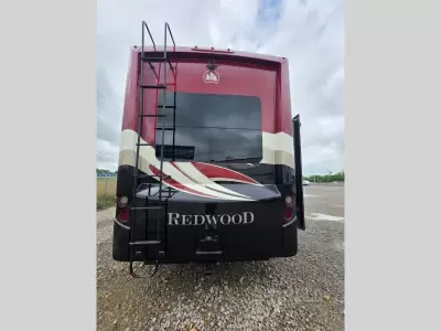 Used 2017 Redwood RV Redwood 3901MB — photo 8