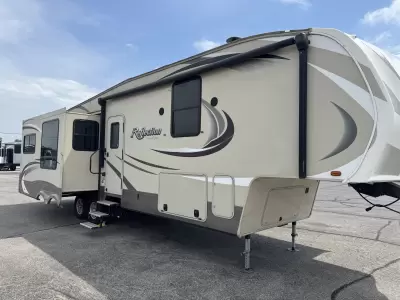 Used 2015 Grand Design Reflection 337RLS — photo 1