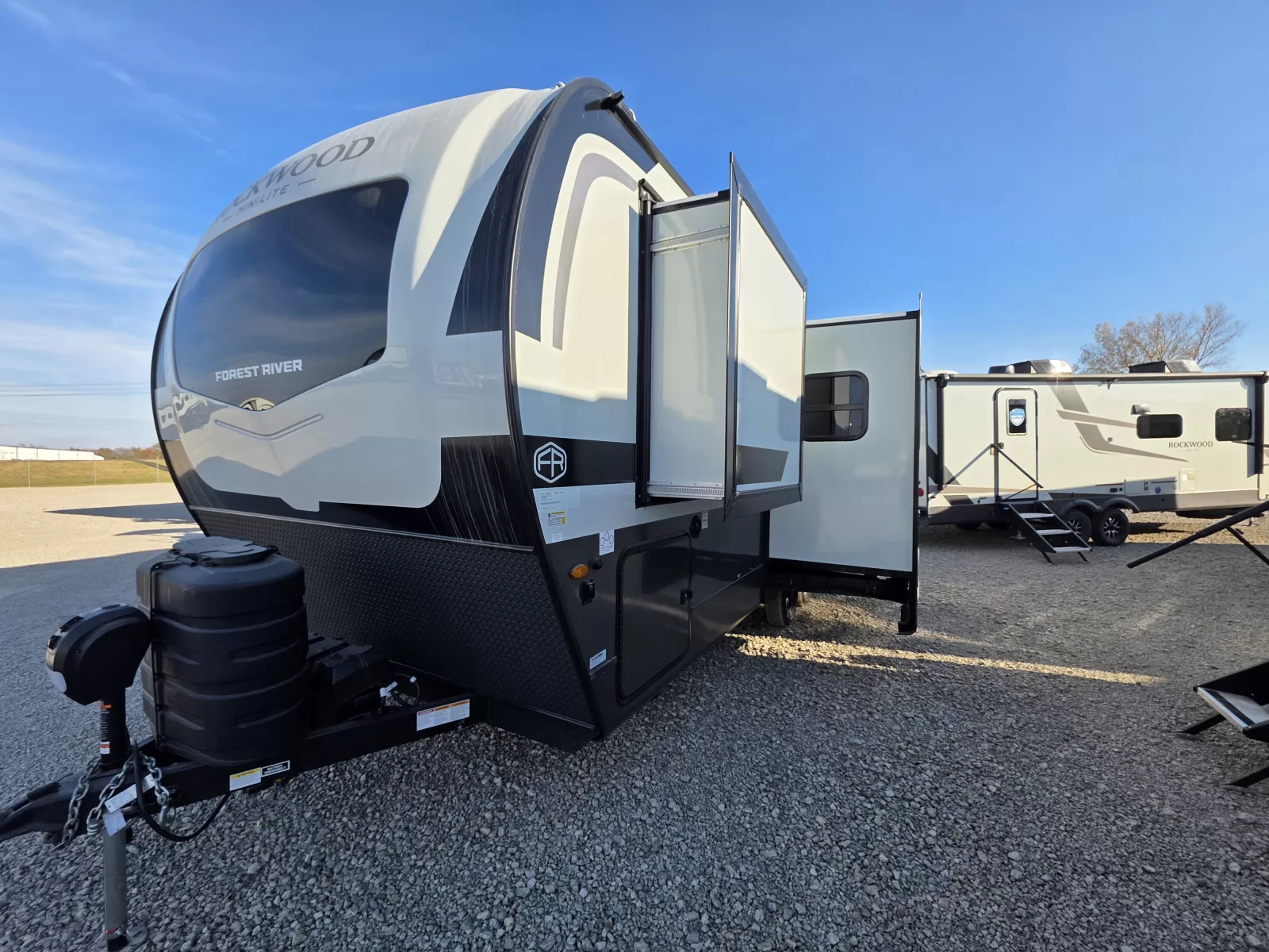 2027 Rockwood Mini Lite 2513S travel trailer amenities available at Bell Camper Sales in Bartlesville, Oklahoma