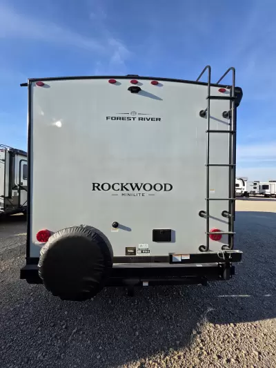 New 2027 ROCKWOOD Mini Lite 2513S — photo 9